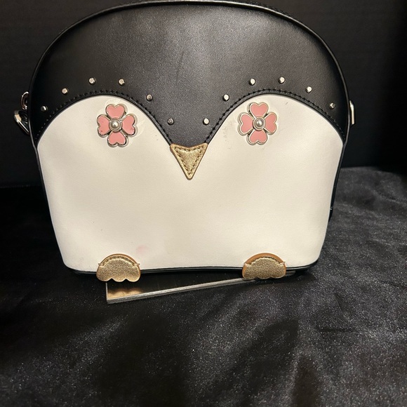 Kate Spade - Women`s Leather `frosty Penguin` Character Crossbody Bag - Picture 1 of 8